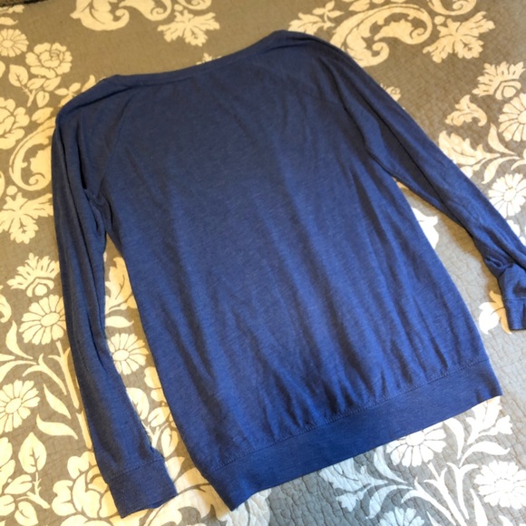 SOLD***Super soft long sleeve top! - Picture 3 of 4